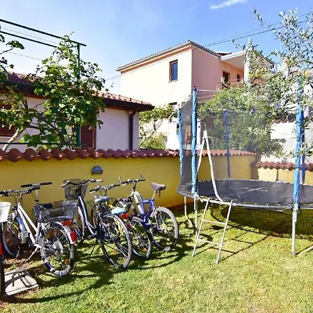 Apartment In Mit Grosser Terrasse *